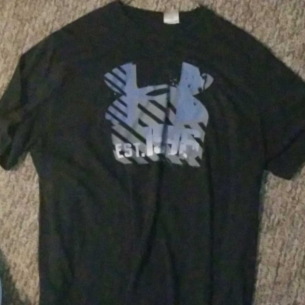 Under armour shirt